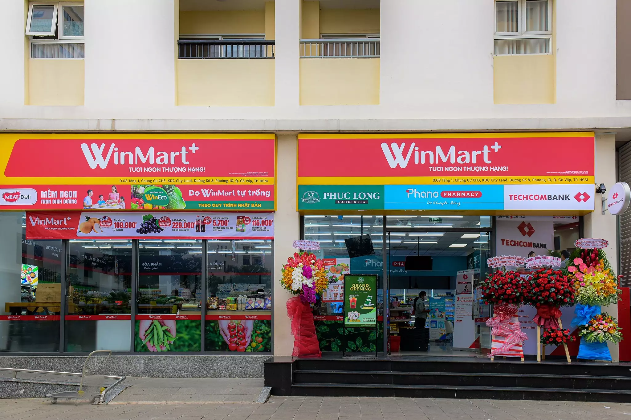 khai trương kiosk phúc long tại winmart