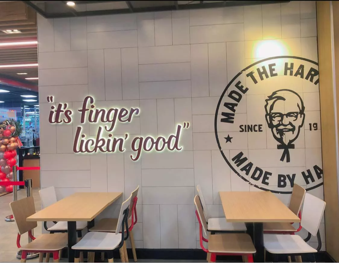 không gian kfc