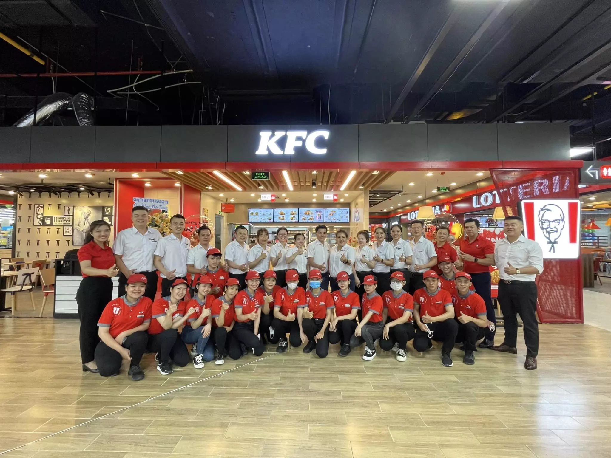 nhân viên kfc