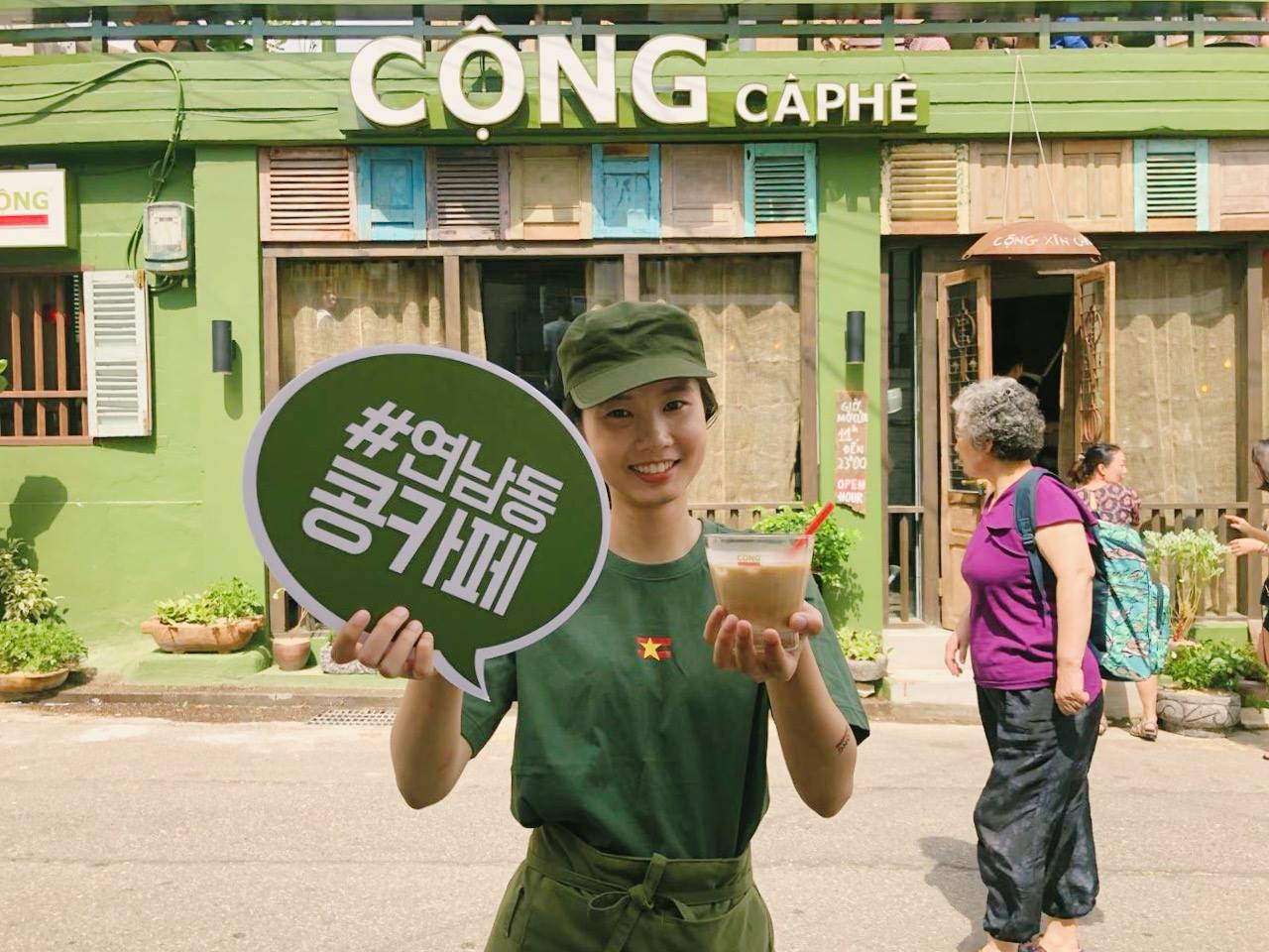 con người là yếu tố cốt lõi trong chiến lược của cộng cafe