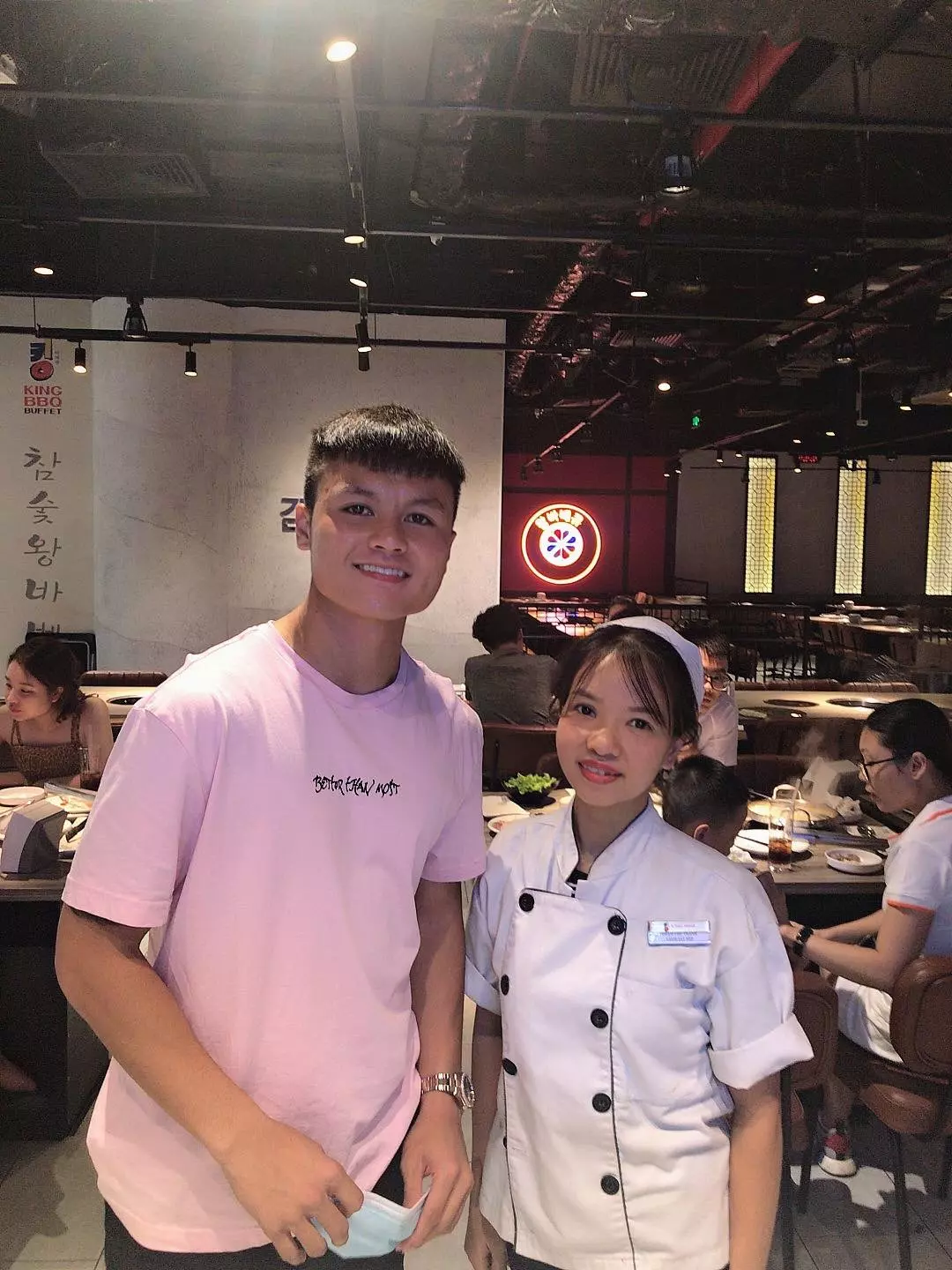 quang hải tại king bbq
