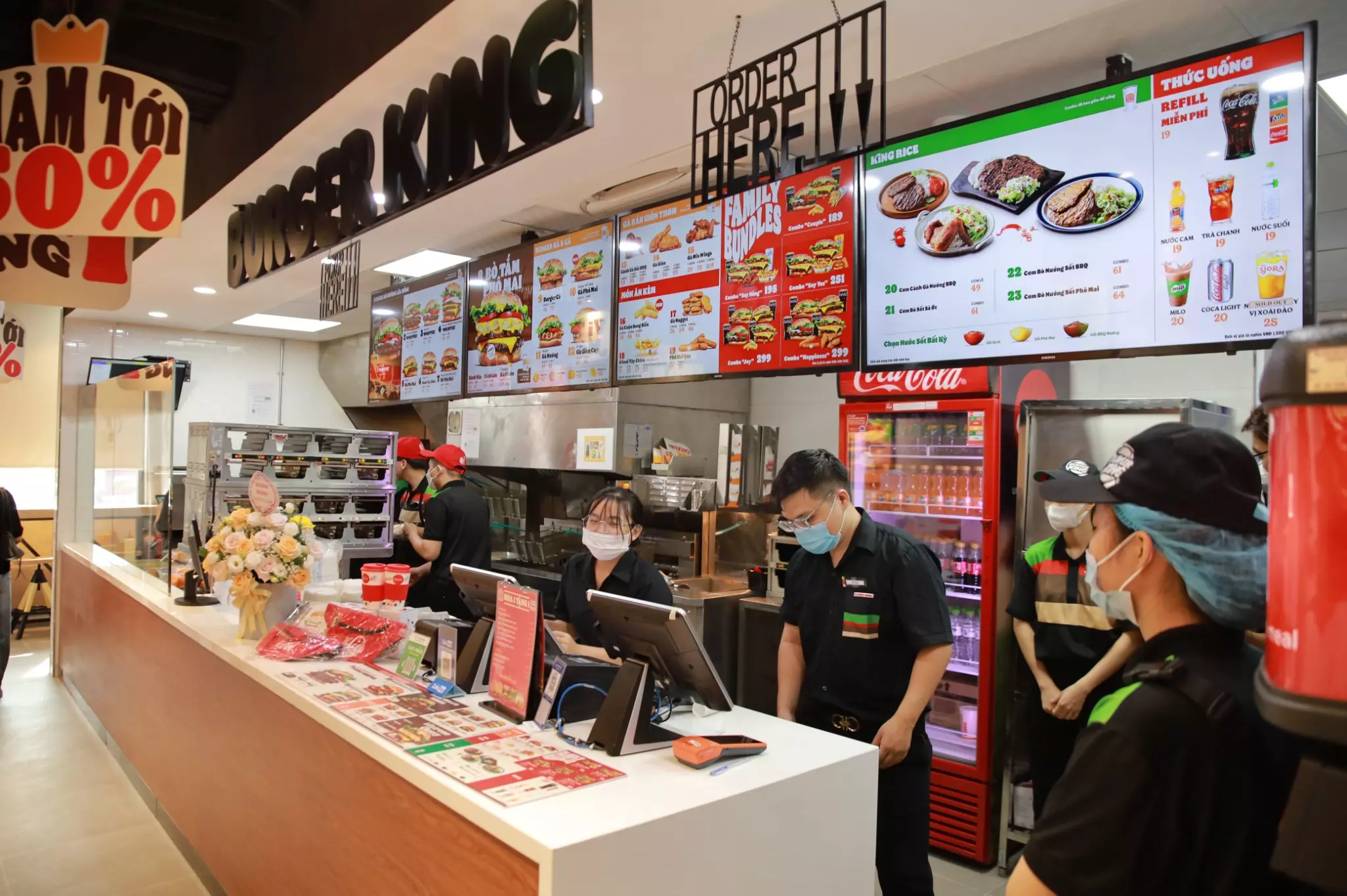 yếu tố con người trong chiến lược marketing của burger king