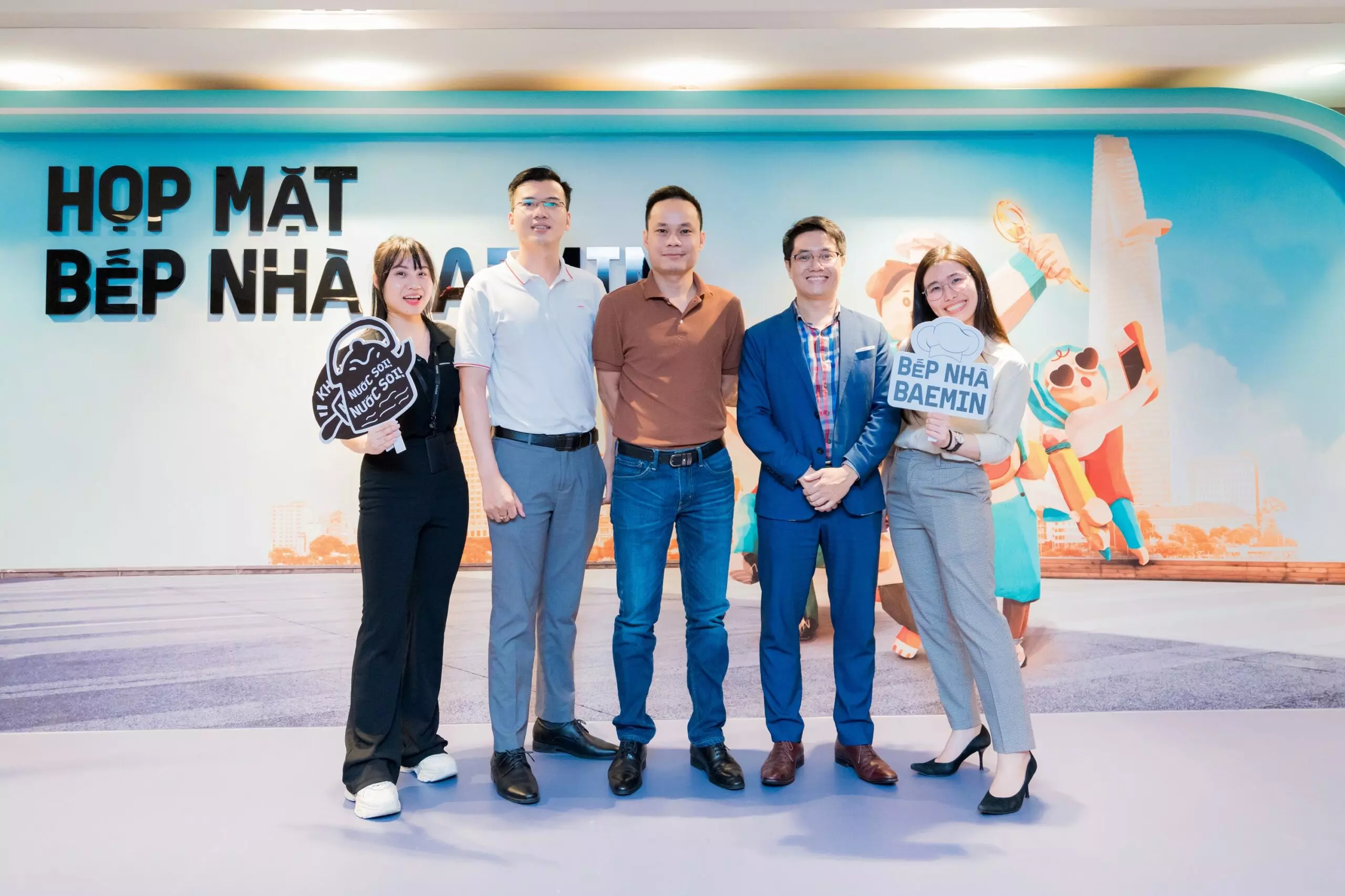 họp mặt bếp nhà bemin