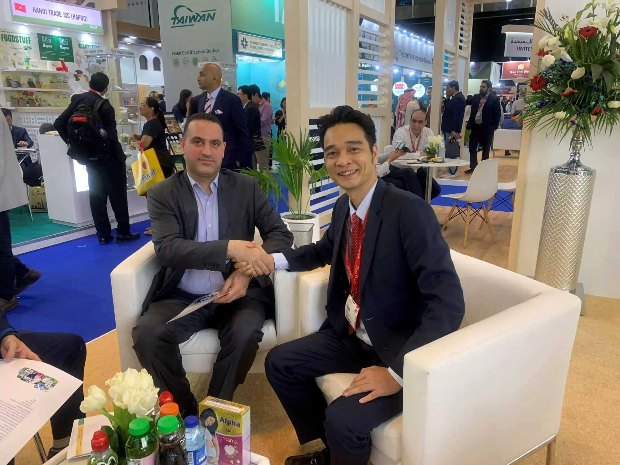 hợp tác vinamilk