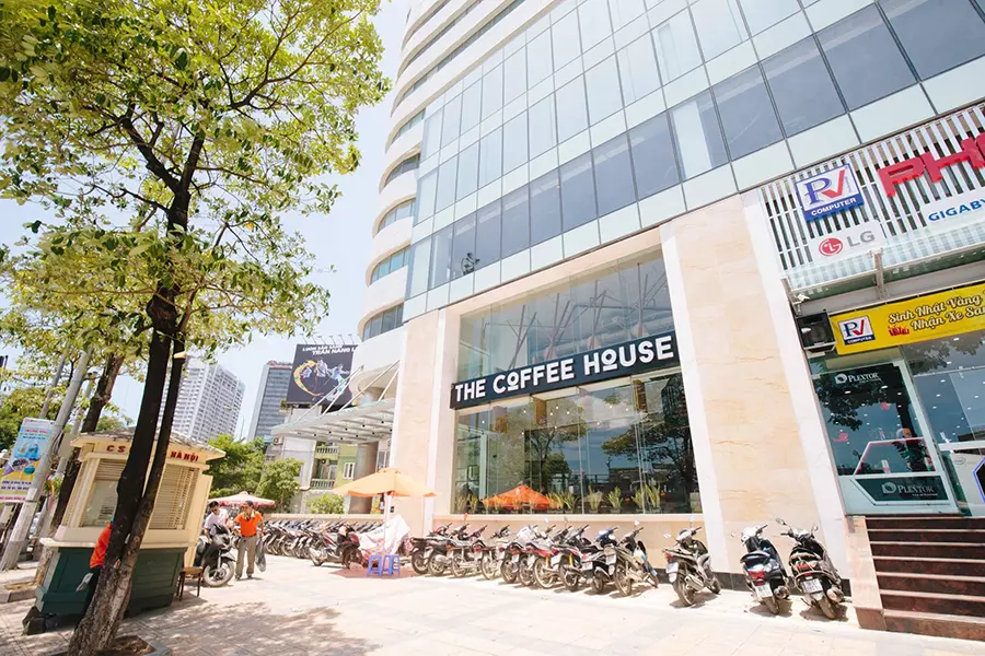 điểm mạnh của the coffee house vị trí cửa hàng