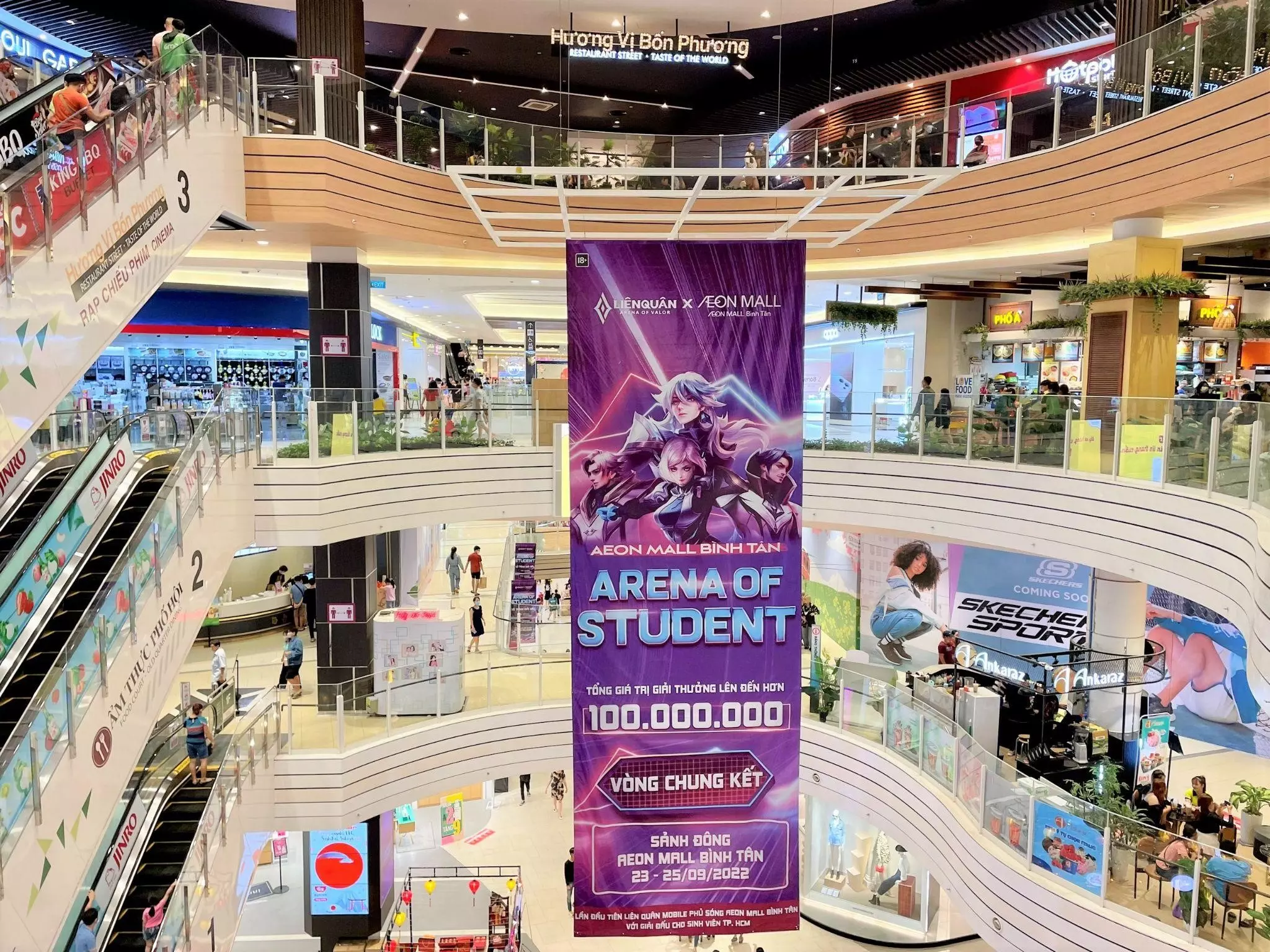 khu ẩm thực rạp phim tại aeon